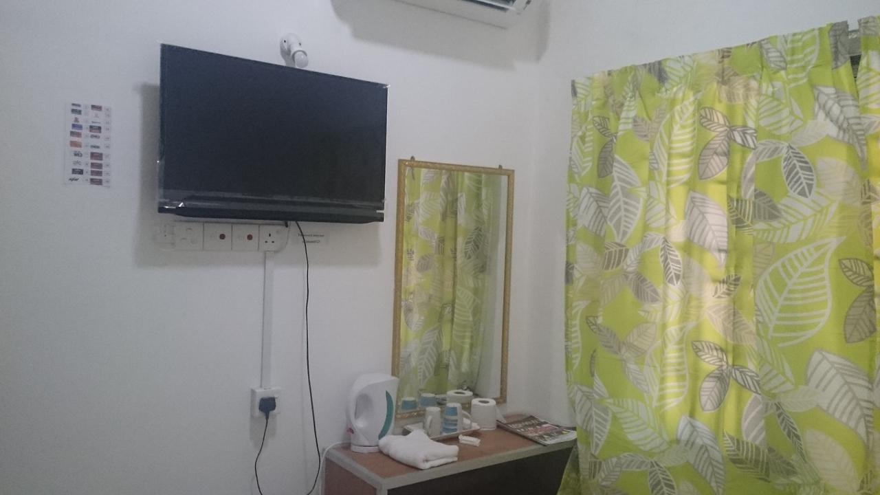 Axis Hotel Taiping Bagian luar foto